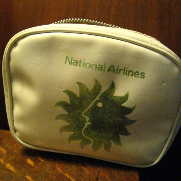 National Airlines Vintage Amenity Kit Toiletry Bag - Picture 2 of 9